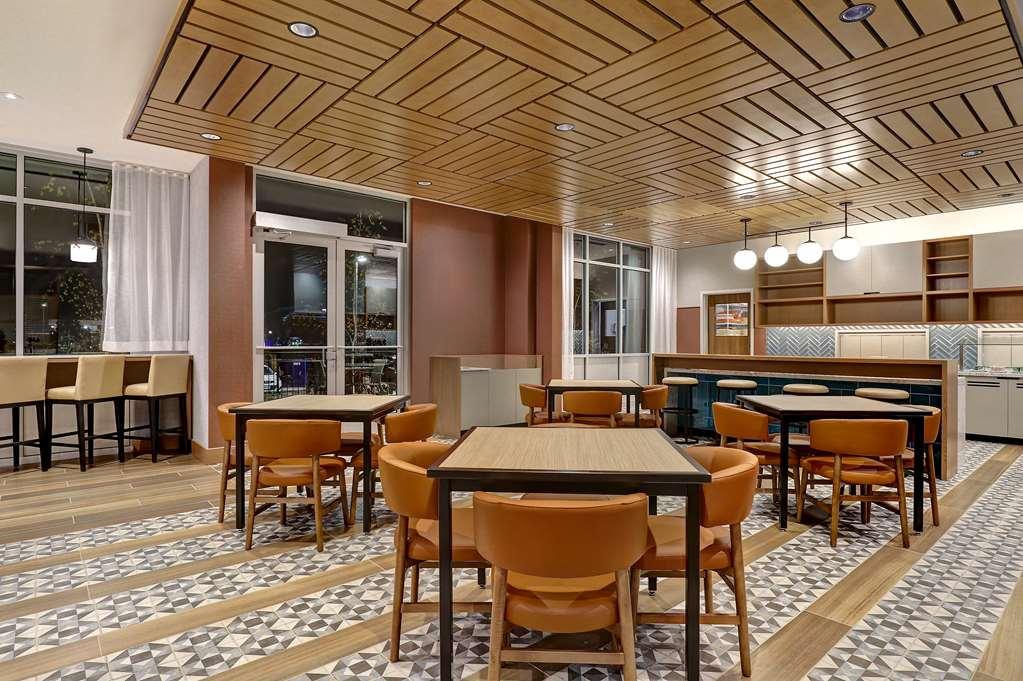 Hyatt Place Prince George Restoran fotoğraf